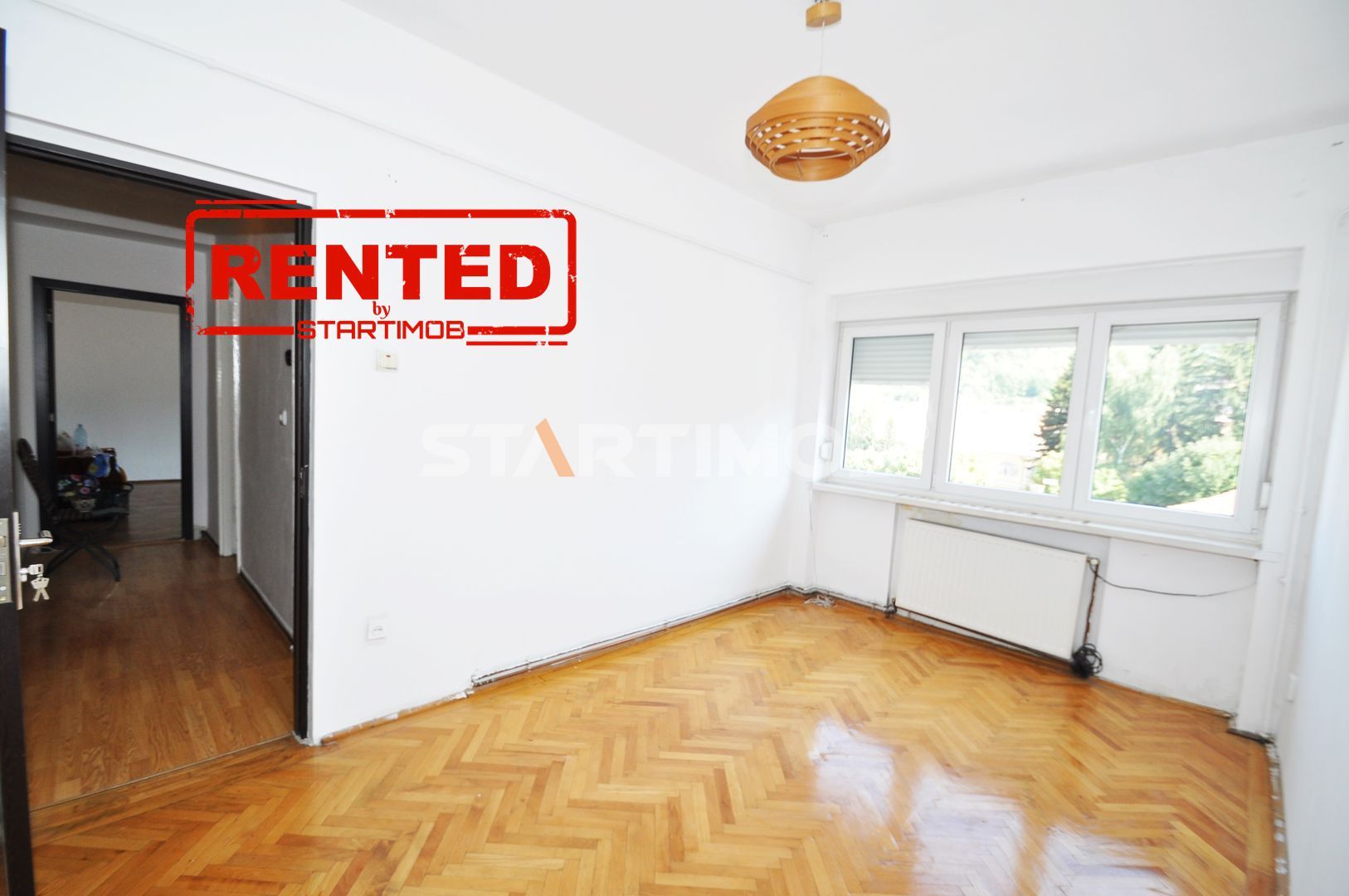 Apartament 3 camere  zona Tribunalului