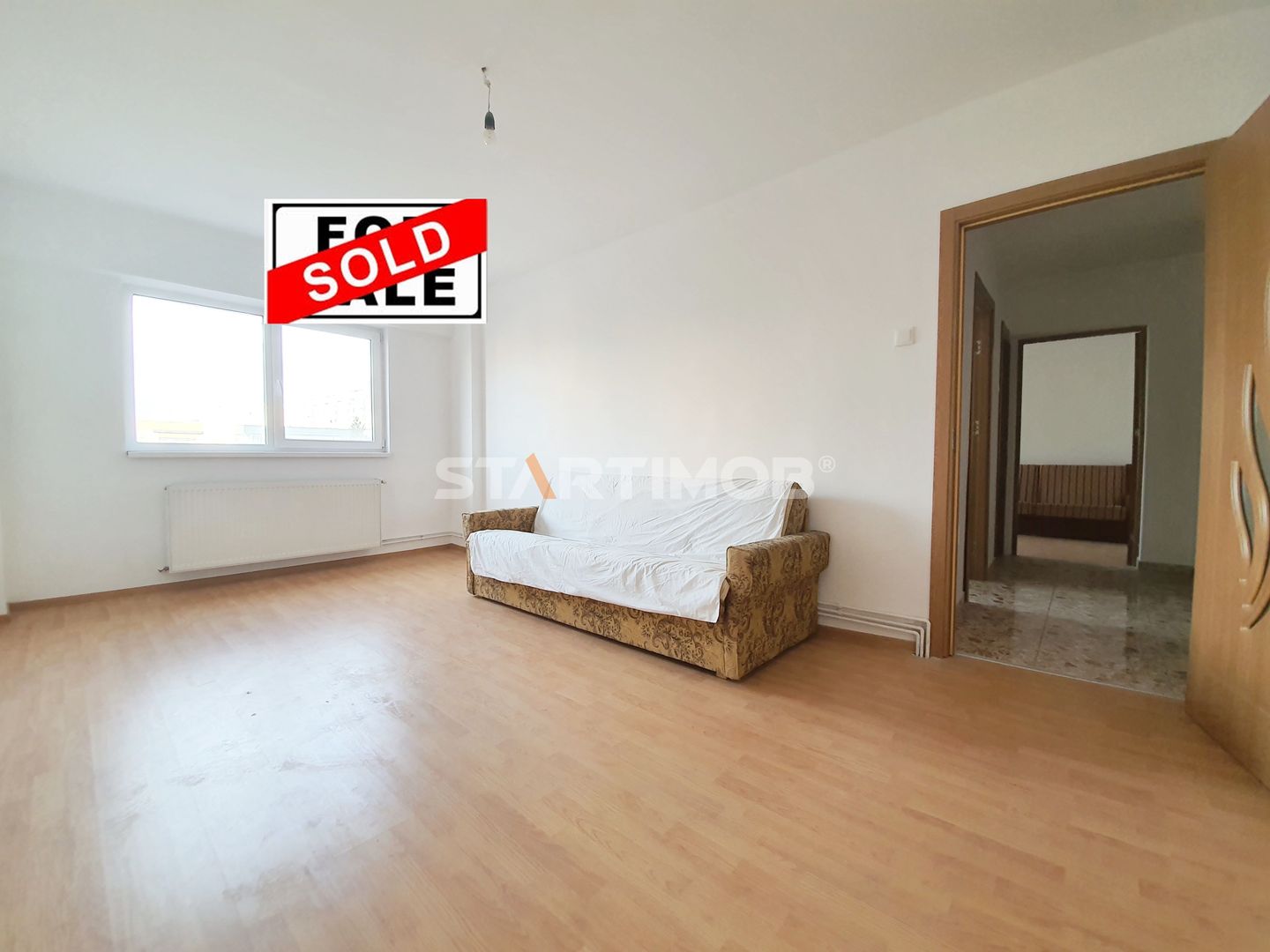 Apartament decomandat doua camere Calea Bucuresti