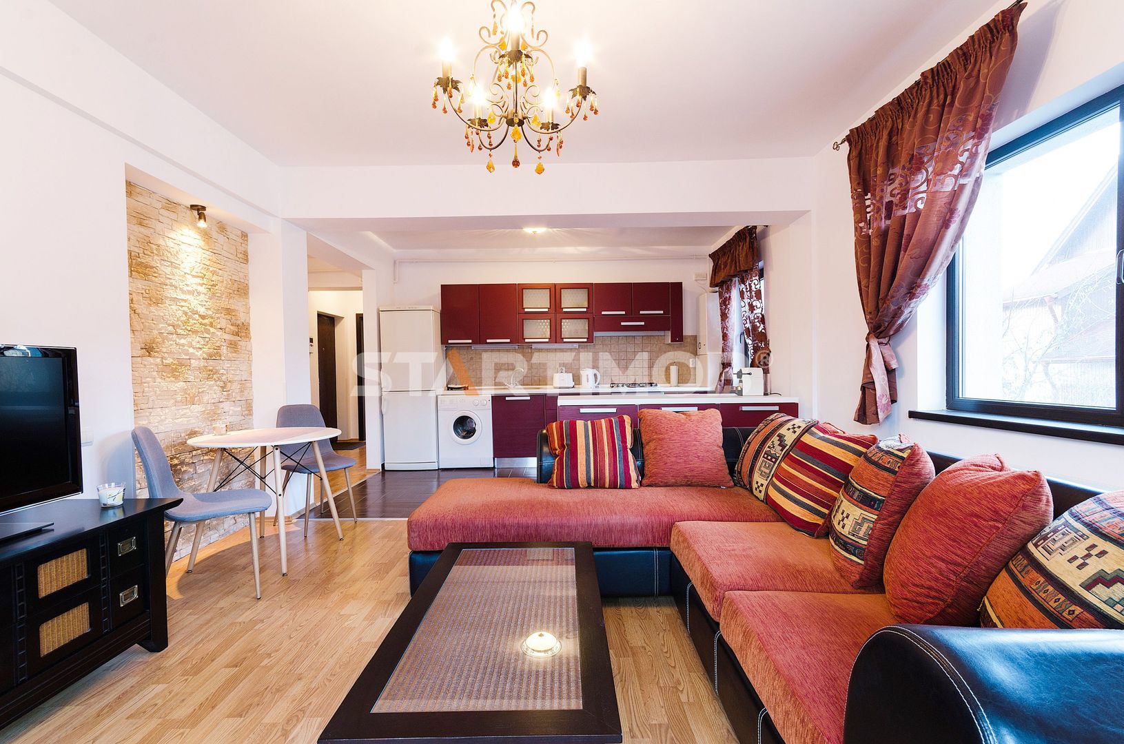 Apartament mobilat 3 camere zona  Spitalului Judetean