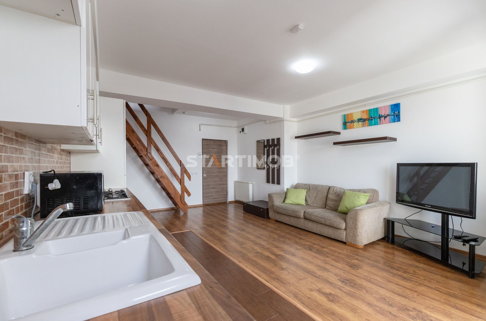 Apartament mobilat 3 camere zona Coresi