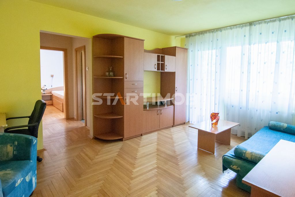 Apartament trei camere mobilat Astra