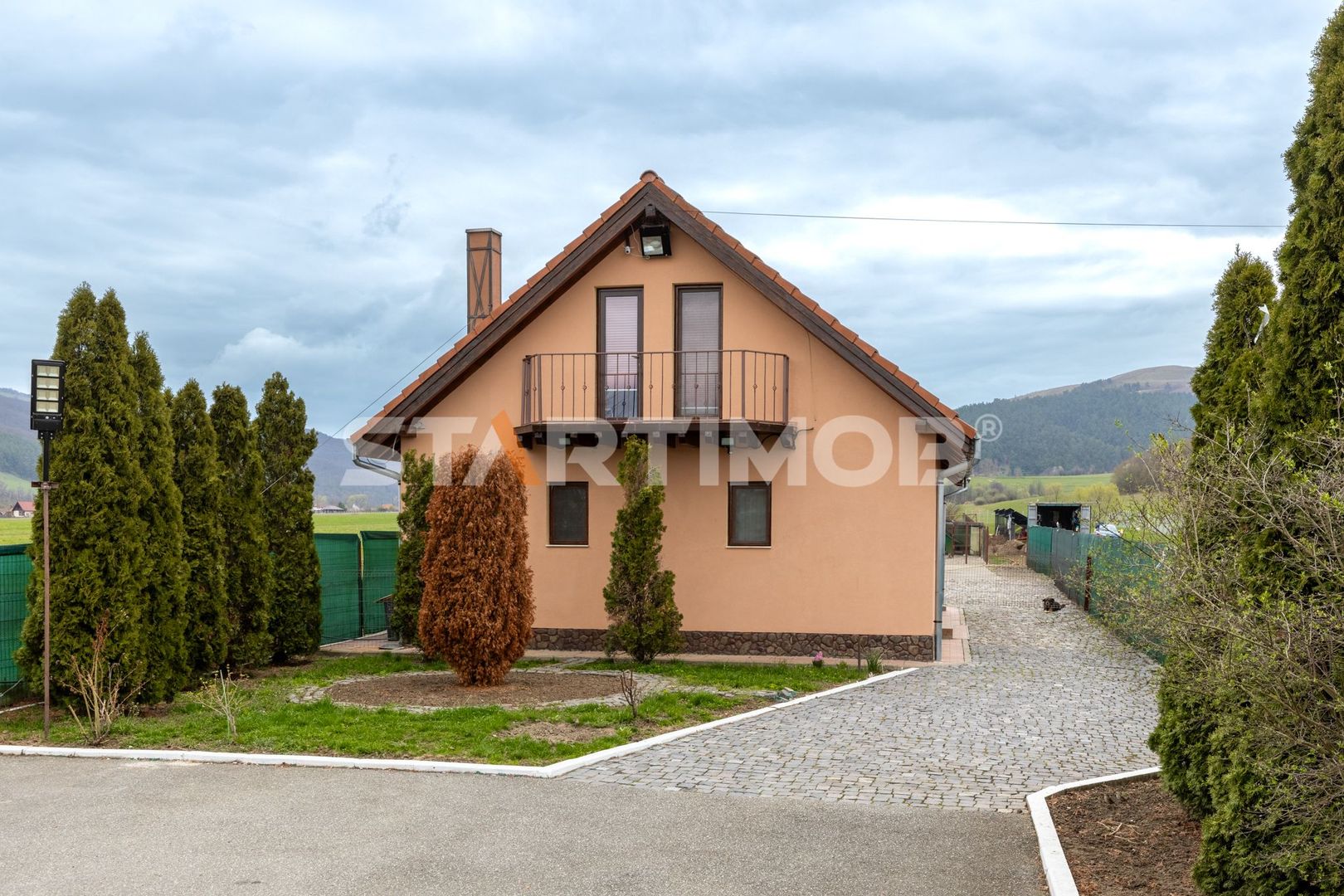 Casa individuala cu gradina si livada Dobarlau