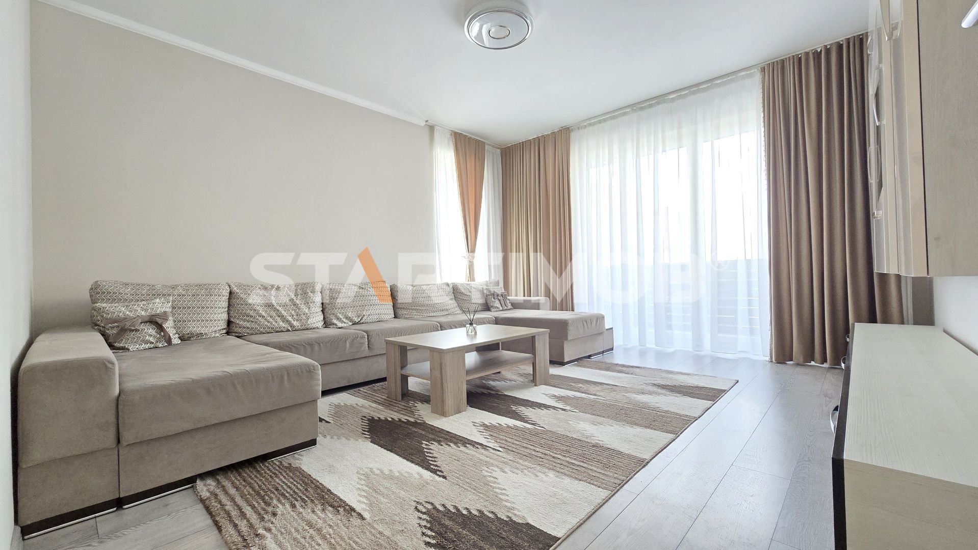 Apartament mobilat cu parcare si boxa Avantgarden