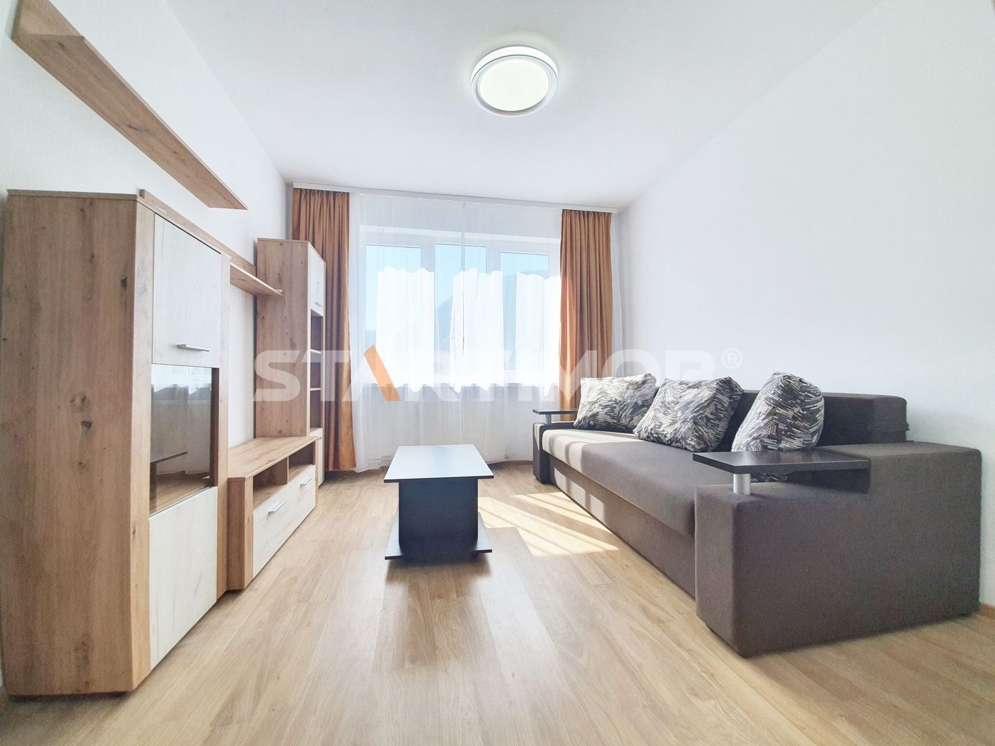 Apartament 3 camere mobilat zona Hotelului Ambient