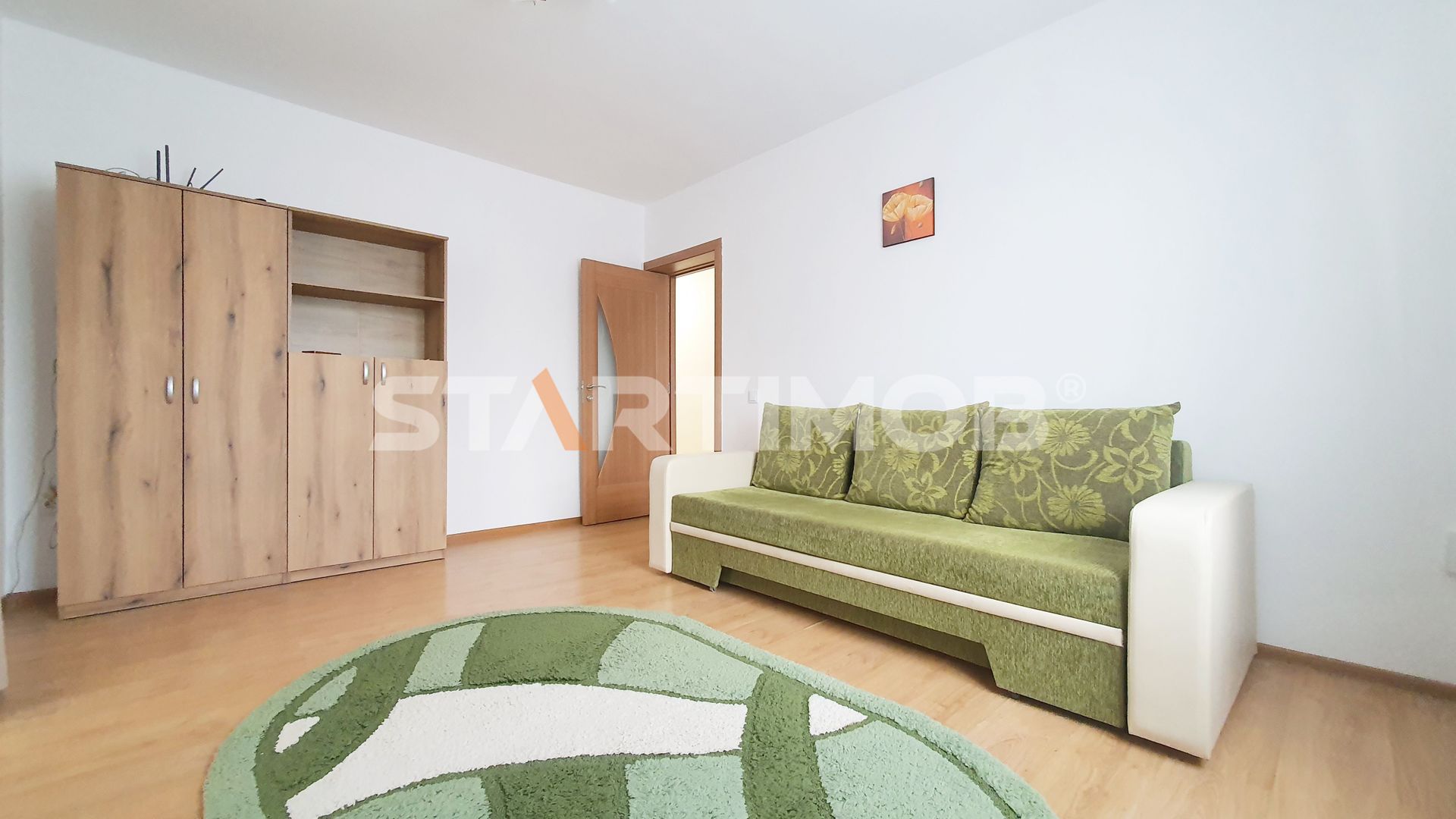 Apartament bloc vila cu parcare zona Coresi