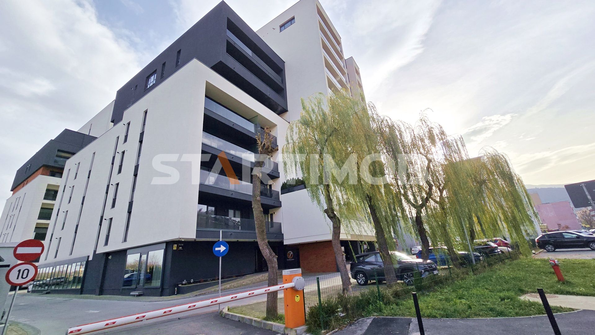 Apartament mobilat cu parcare Transilvania Residence