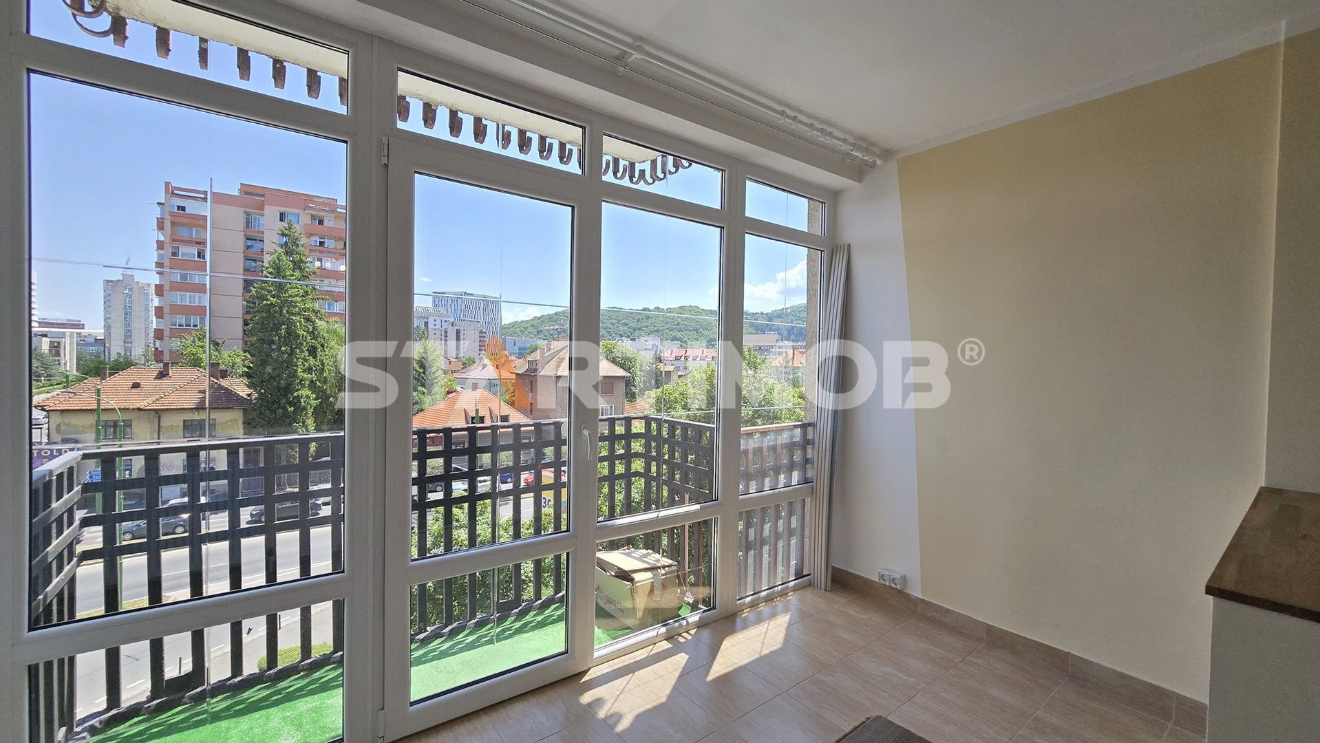 Apartament 3 camere semimobilat Onix