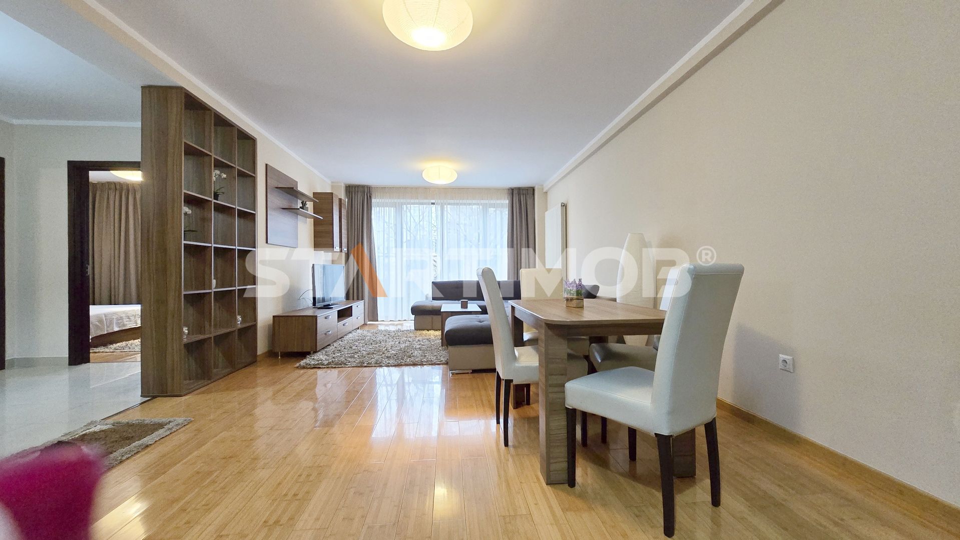 Apartament mobilat Central cu parcare