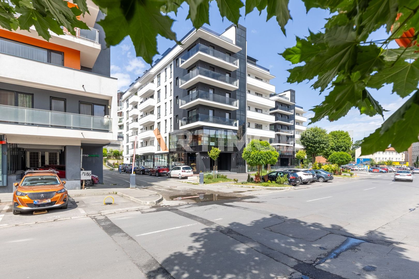 Garsoniera mobilata cu parcare zona Universitatii