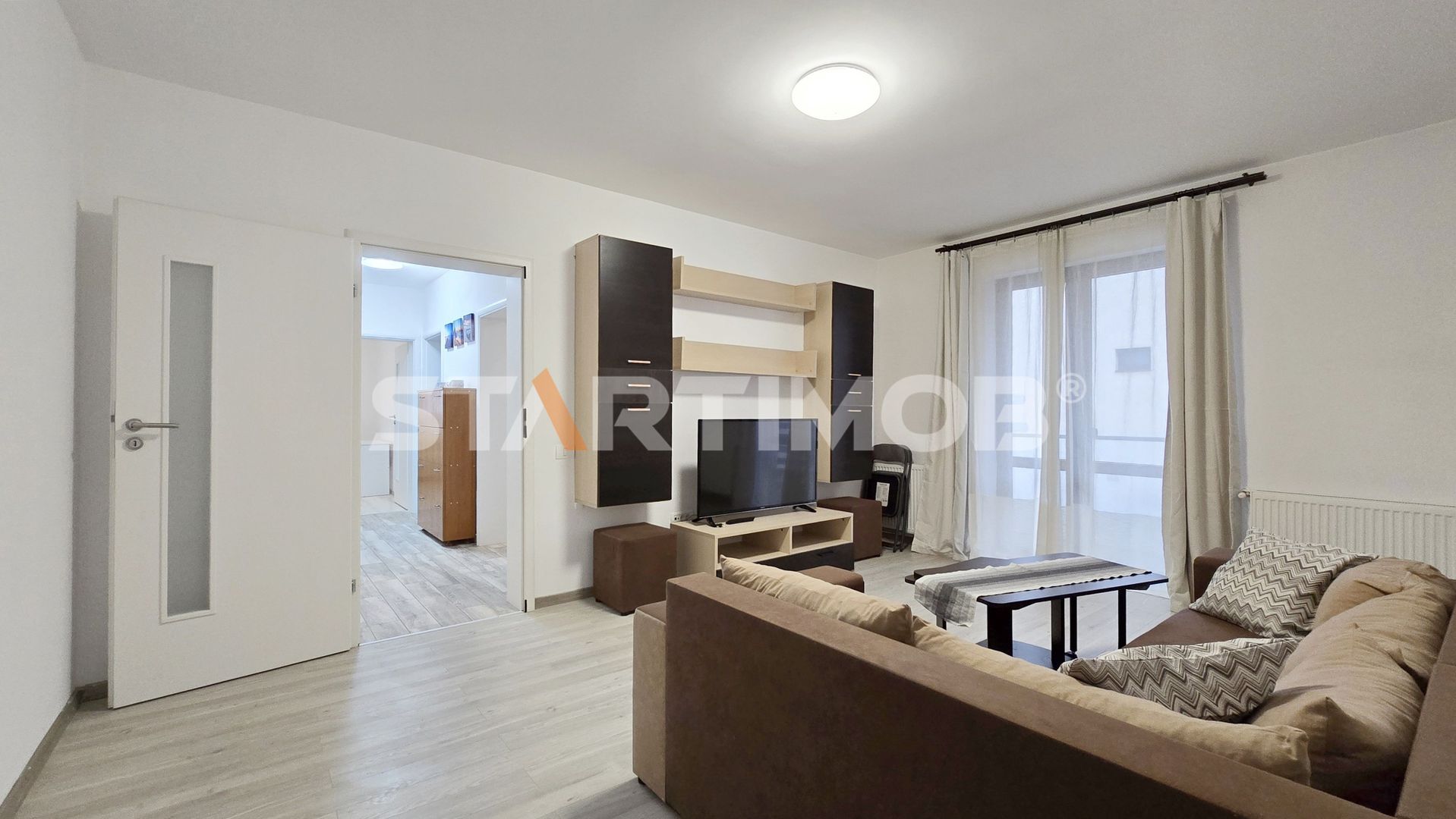 Apartament  mobilat 3 camere cu parcare Ghimbav