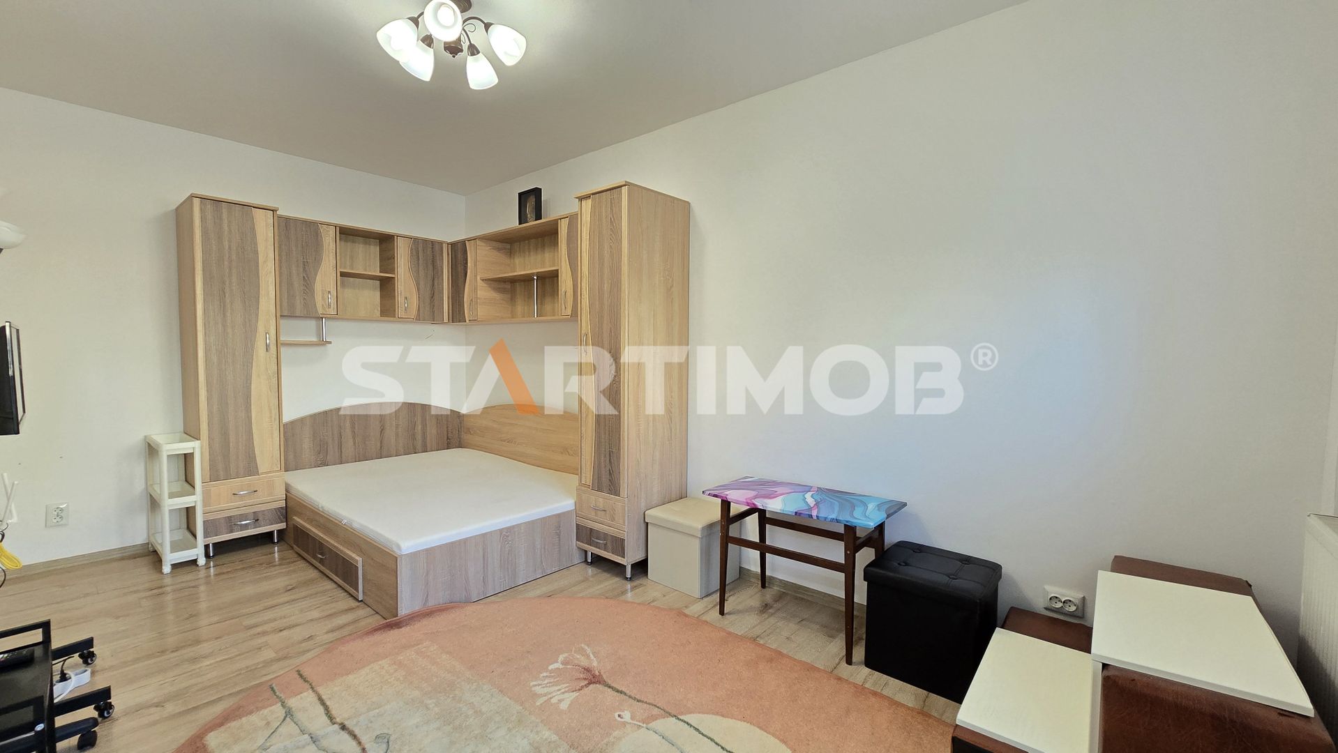 Garsoniera zona Tractorul