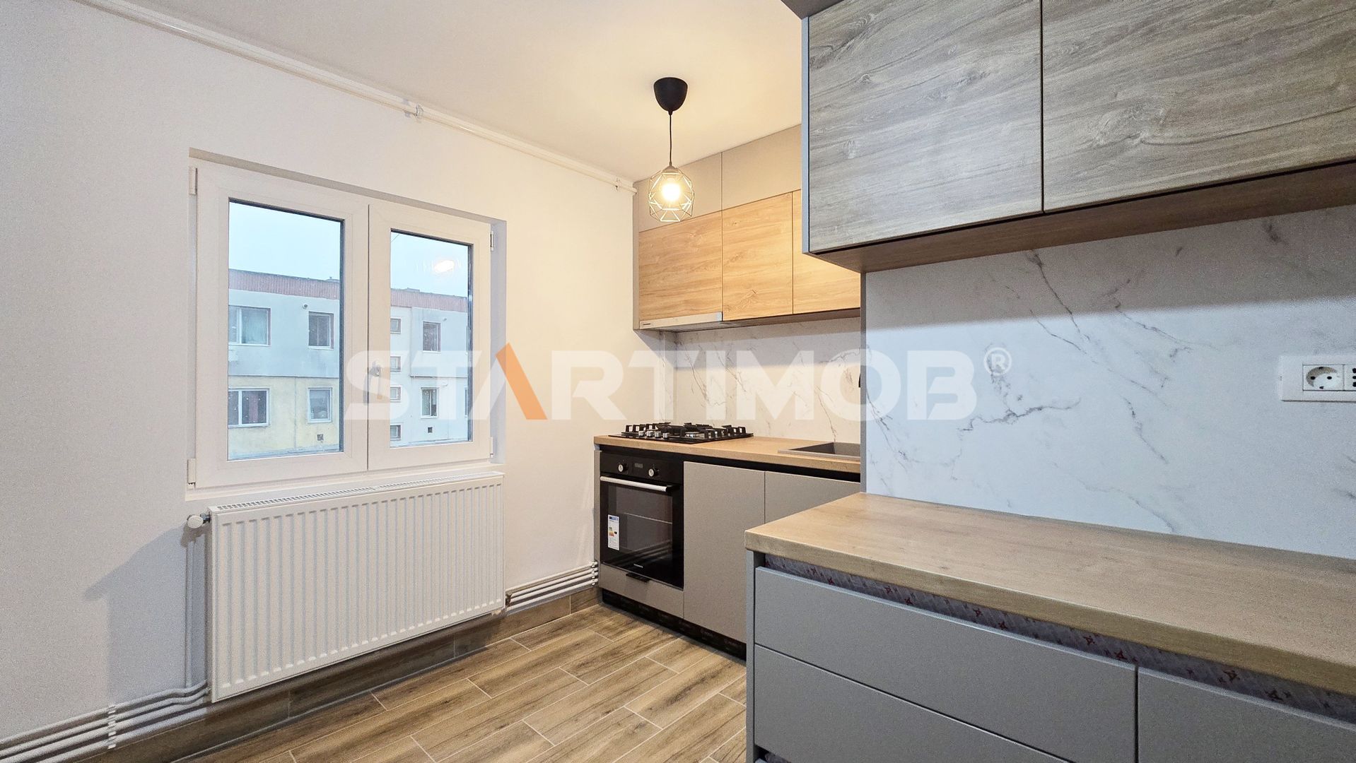 Apartament renovat 3 camere zona ITC Vlahuta