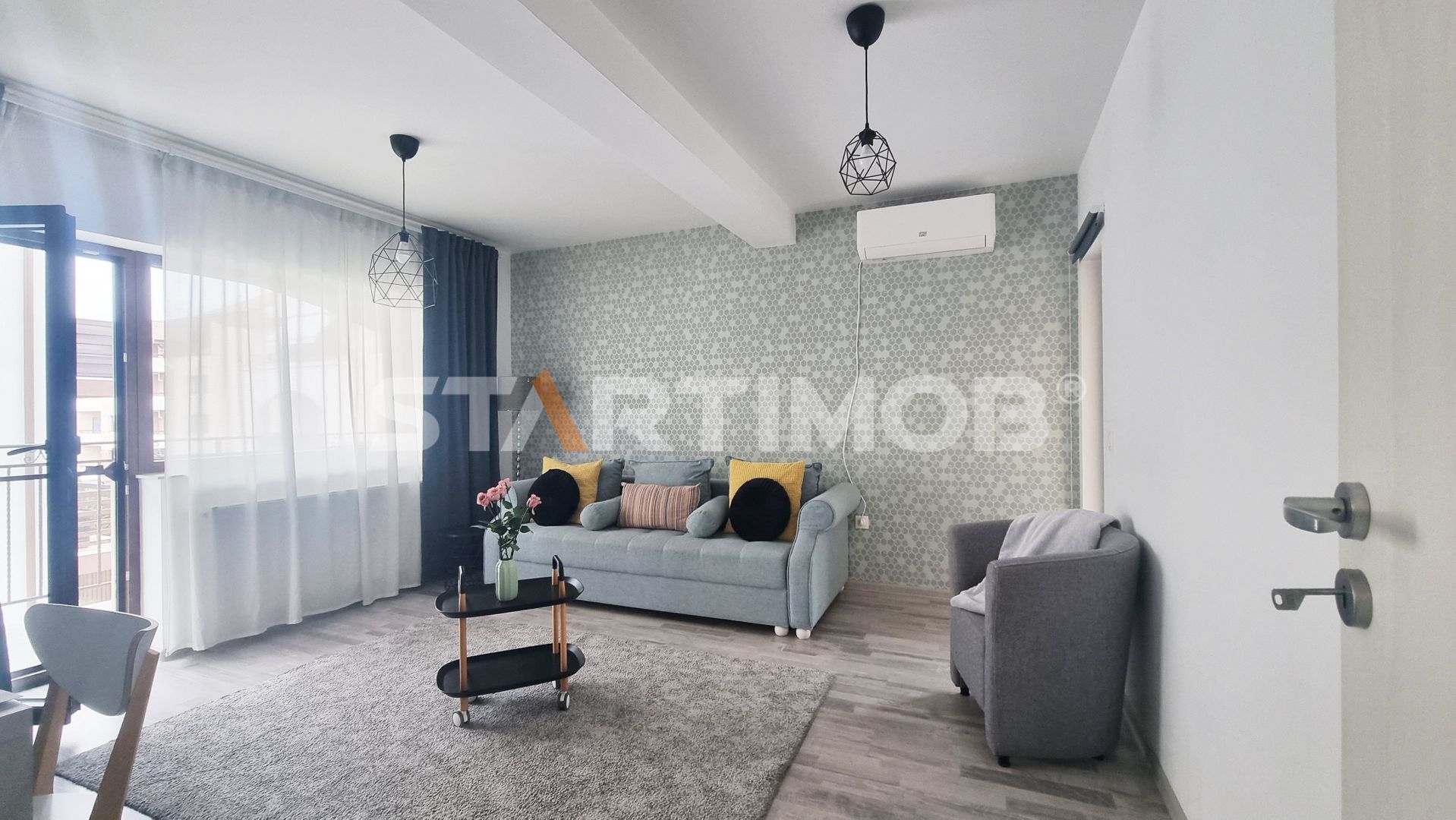 Apartament zona Coresi cu parcare subterana si boxa