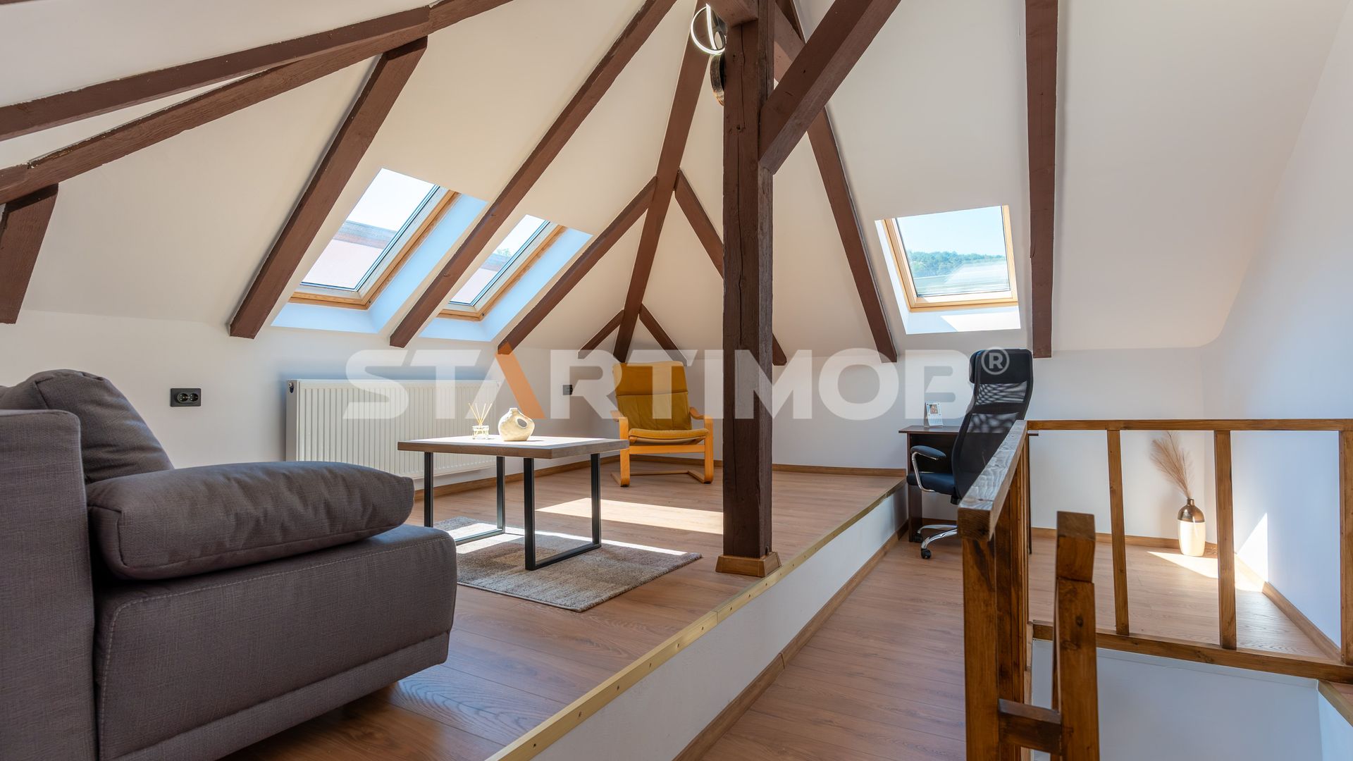 Studio mobilat Central Brasov cu parcare str Lunga