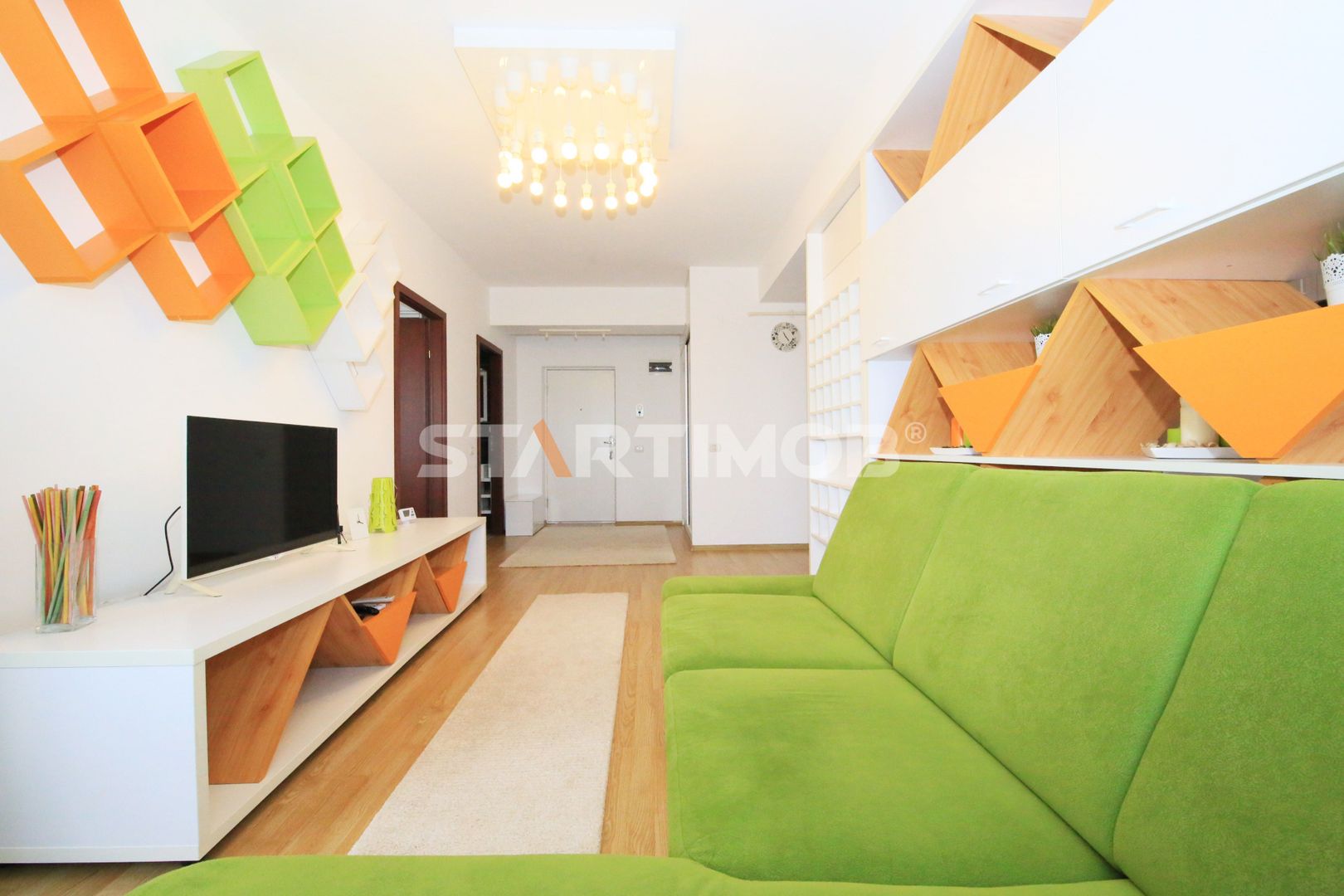 Startimob - Inchiriez apartament mobilat cu parcare Alphaville