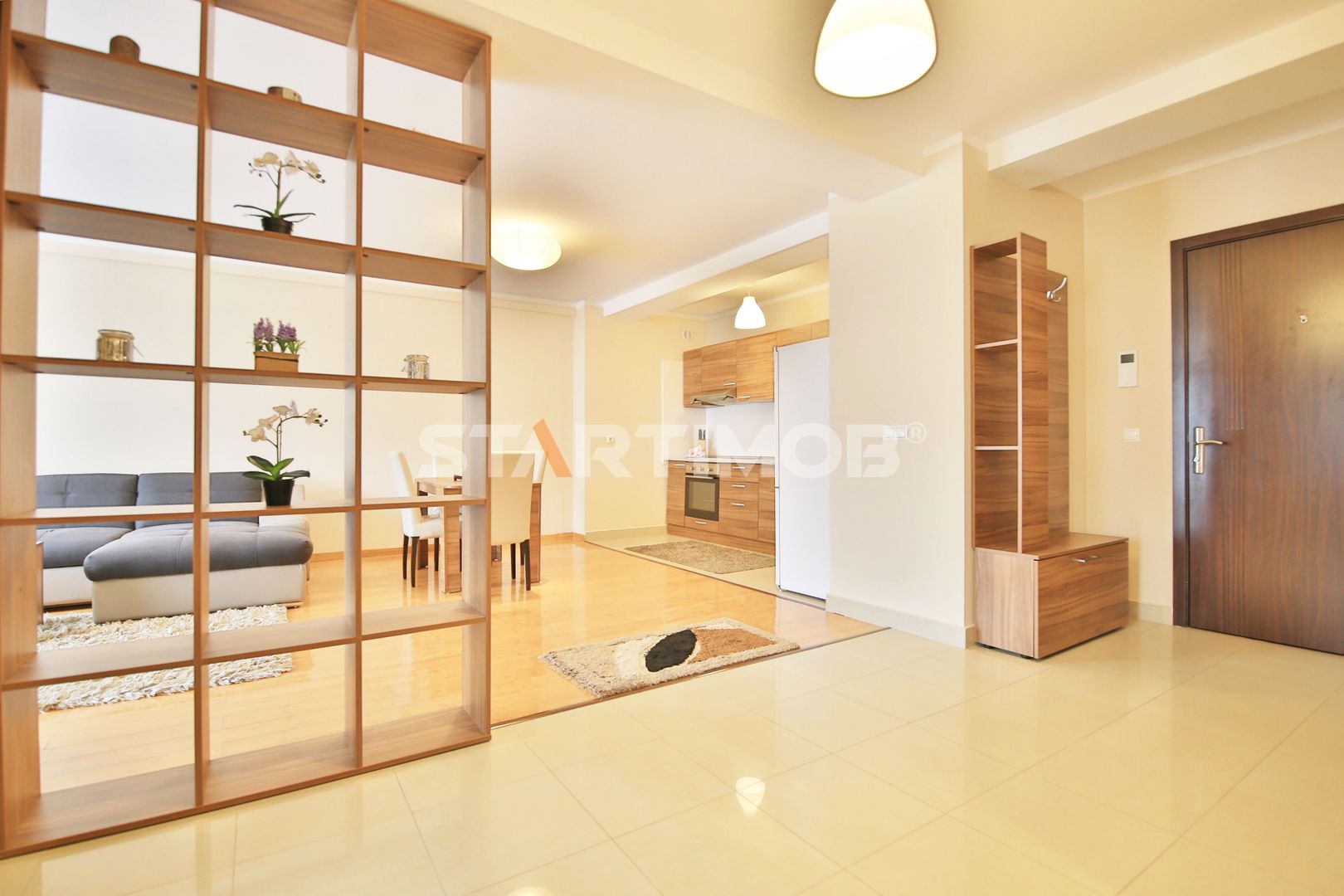Apartament mobilat doua camere cu parcare